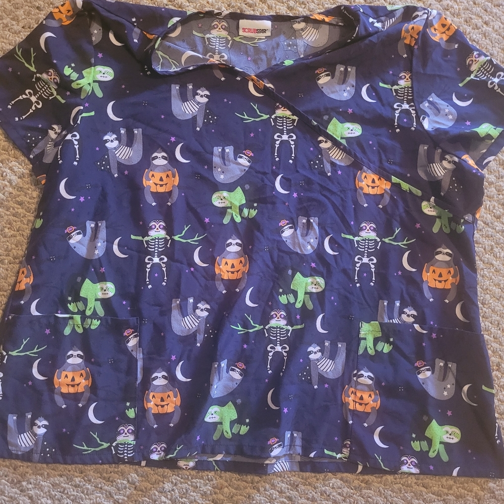 Sloth Halloween Scrub Top🦥💀